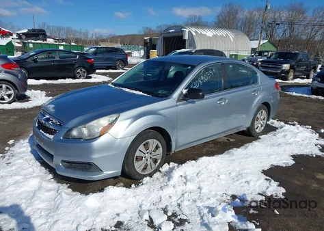 2014 Subaru Legacy 2.5I из США, поврежденный, VIN 4S3BMBA60E3002221